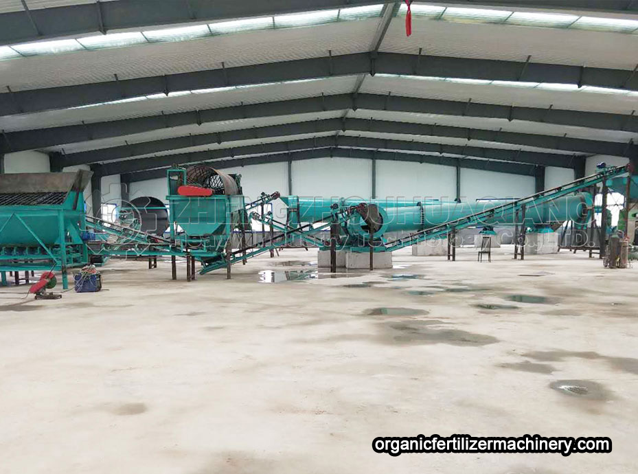 Russia Organic Fertilizer Powder Production Line Containers Loading In Factory